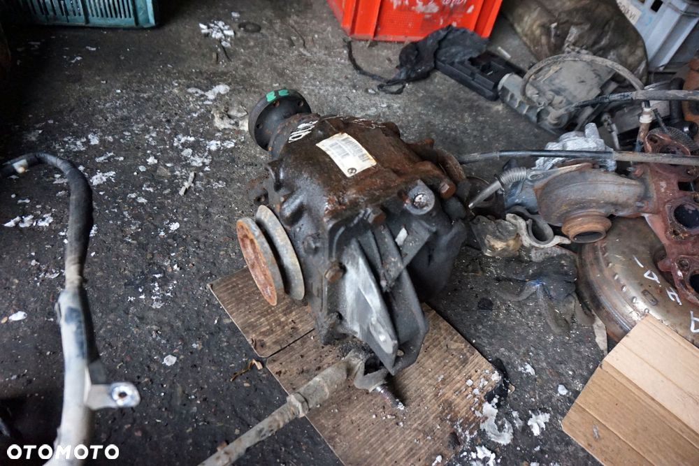 MOST TYLNY DYFERENCJAŁ X3 E83 I LIFT 3.0 D 7567987 33107567988 3.46 AUTOMAT BMW 2006-2010 DYFER - 1