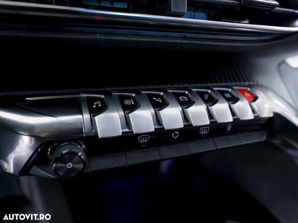 Peugeot 3008 1.5 BlueHDI S&S Active - 23