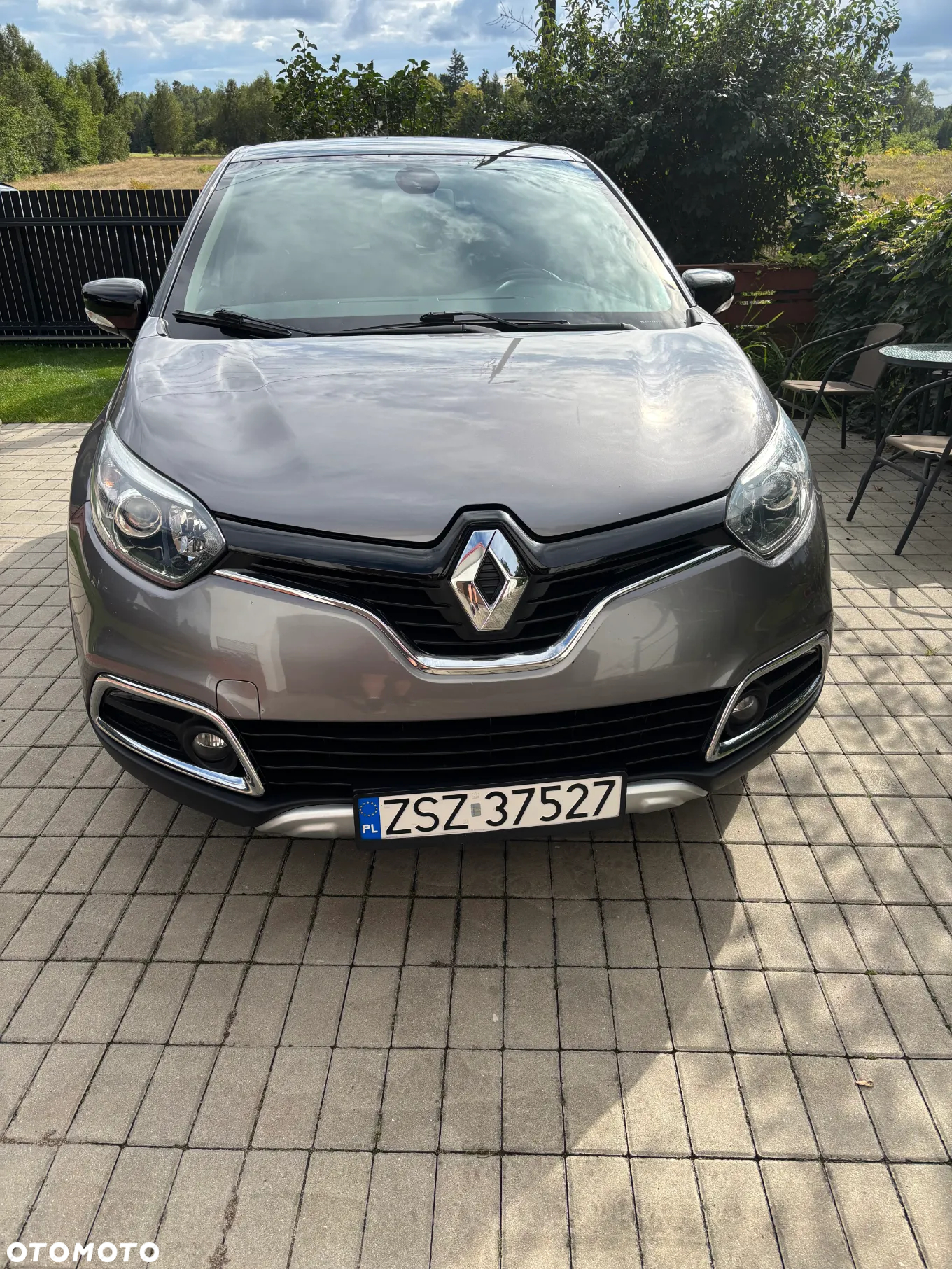 Renault Captur 1.2 TCe Helly Hansen EDC - 2