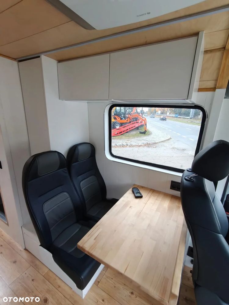 Mercedes-Benz 814 KAMPER LAZIENKA - 18