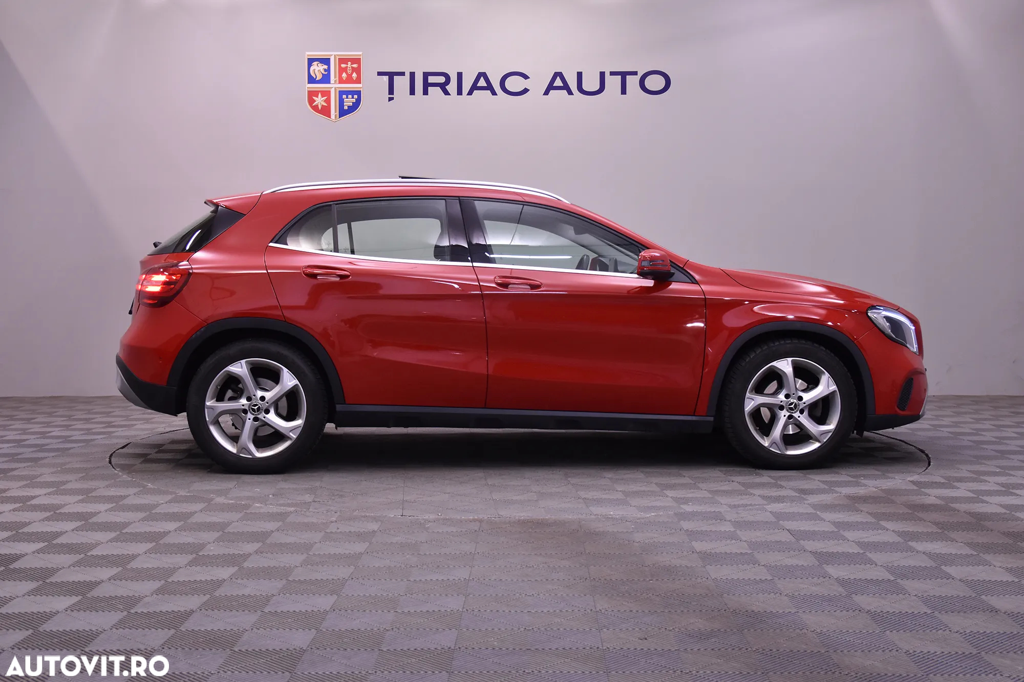 Mercedes-Benz GLA 220 d 4MATIC Aut. - 6
