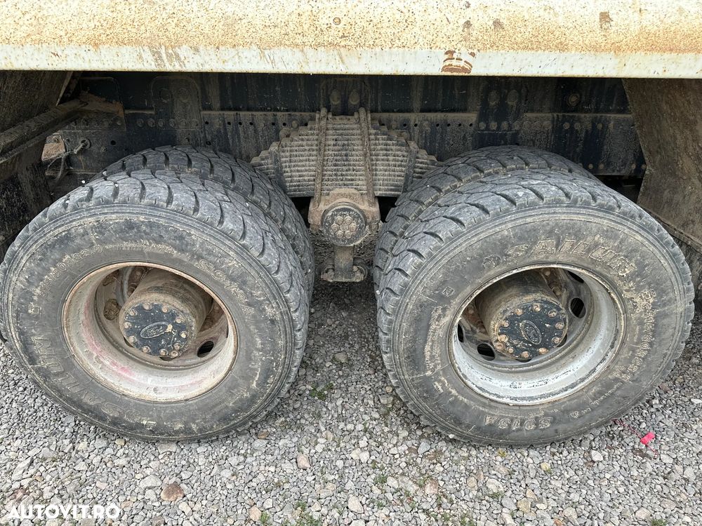 Ford Cargo 4142 - 6