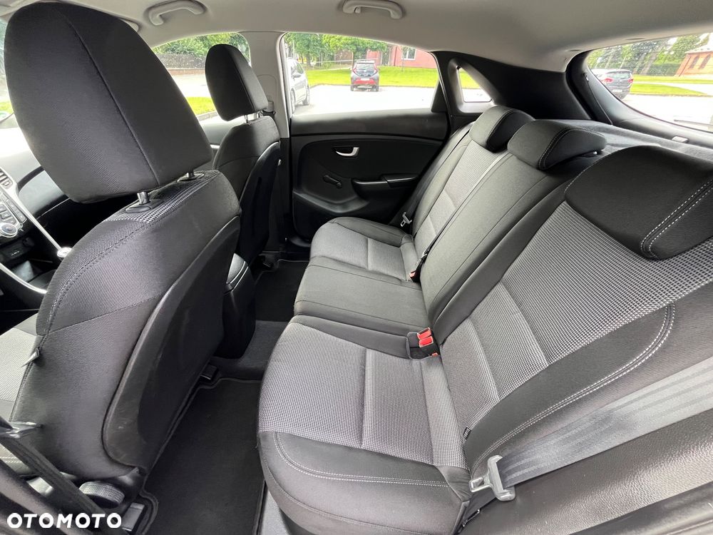 Hyundai i30 blue 1.4 Classic - 21