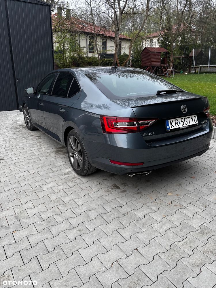 Skoda Superb 2.0 TSI 4x4 Sportline DSG - 5
