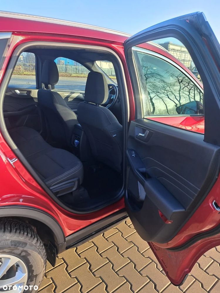 Ford Kuga 2.5 FHEV FWD Titanium - 12