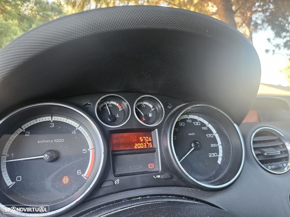 Peugeot 308 SW - 13