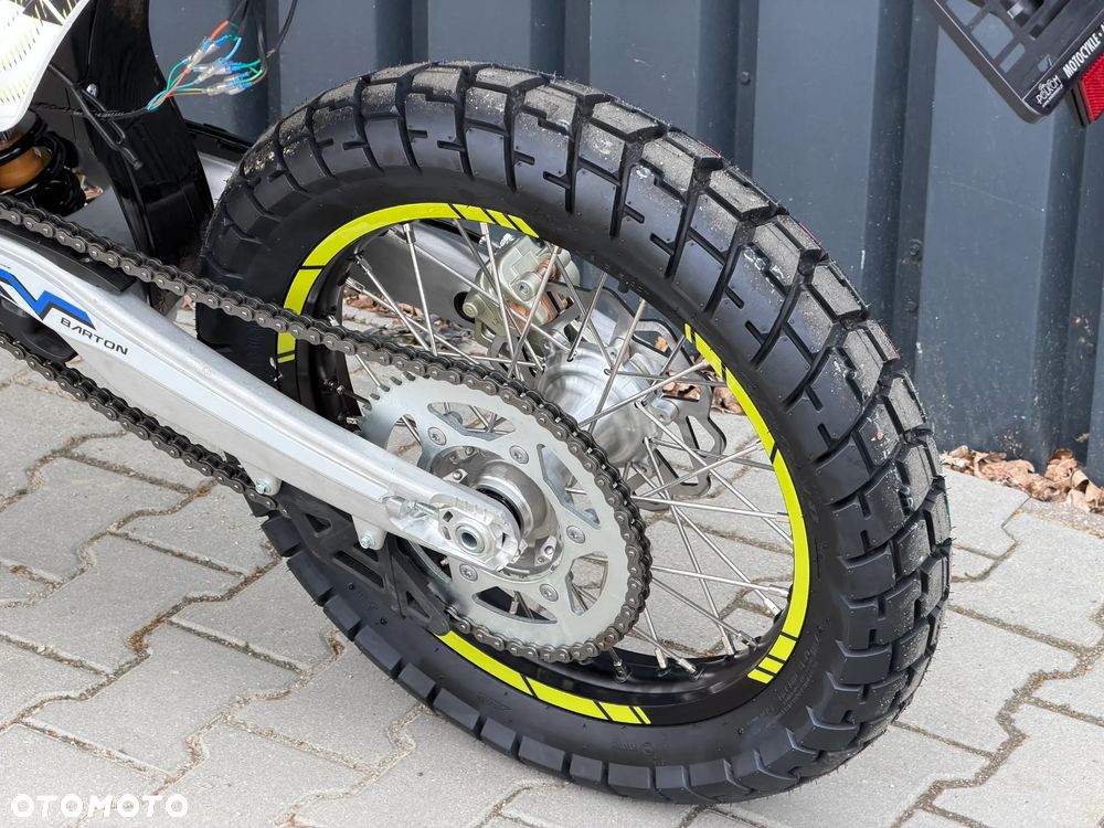 Barton FRX 125 - 8