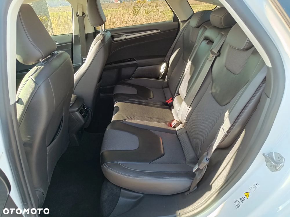 Ford Mondeo 2.0 EcoBlue Titanium - 10