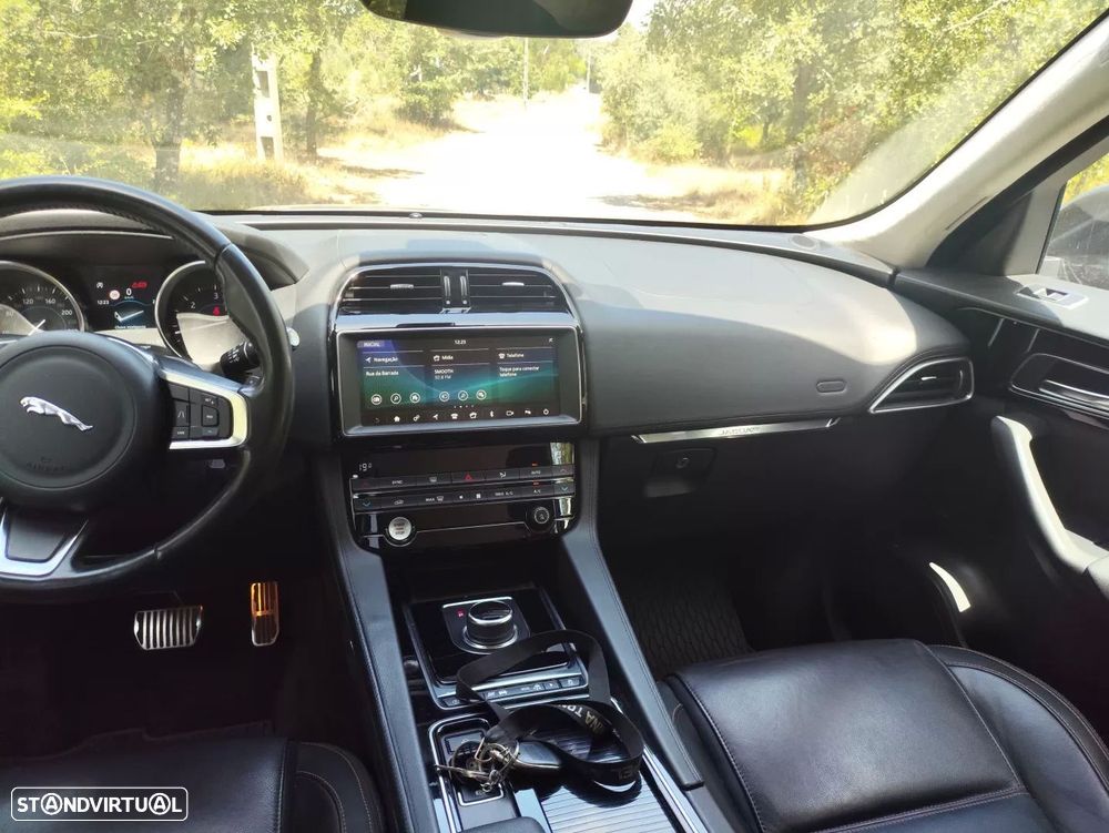 Jaguar F-Pace 2.0 i4D Prestige Aut. - 23