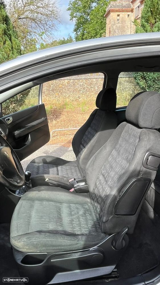 Peugeot 307 - 8