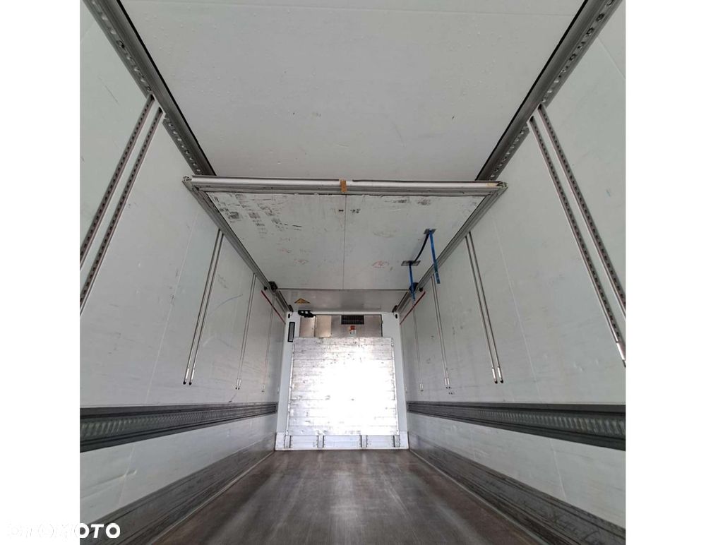 Schmitz Cargobull SKO Double Deck FP 45 ThermoKing SLXi 300 Multitemp - 11