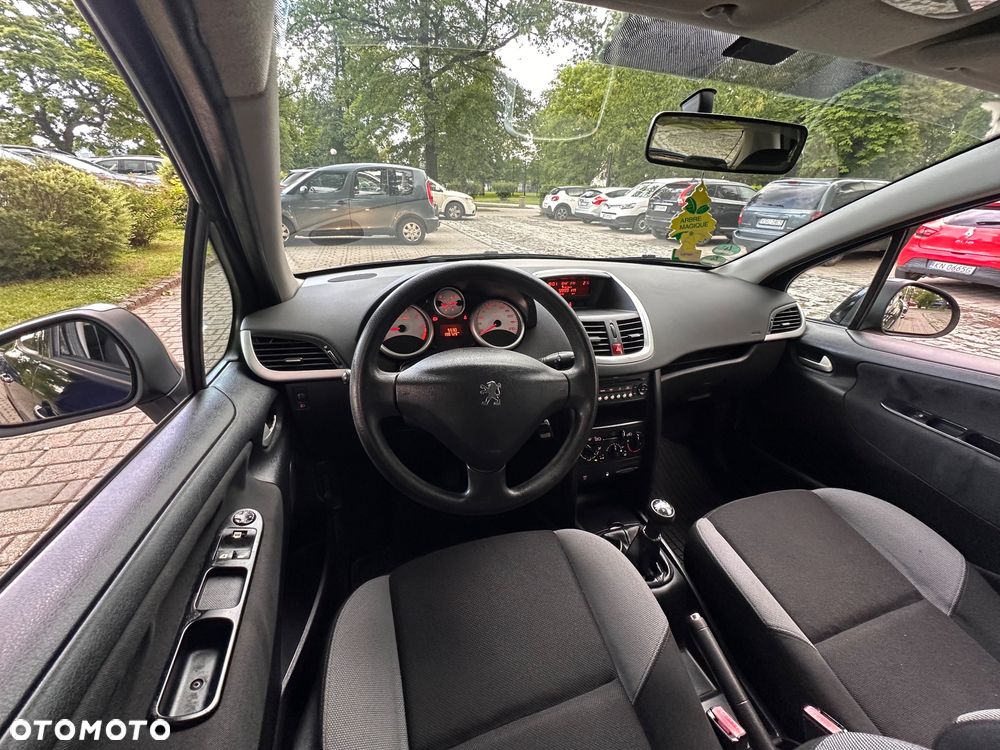 Peugeot 207 95 VTi Family - 18