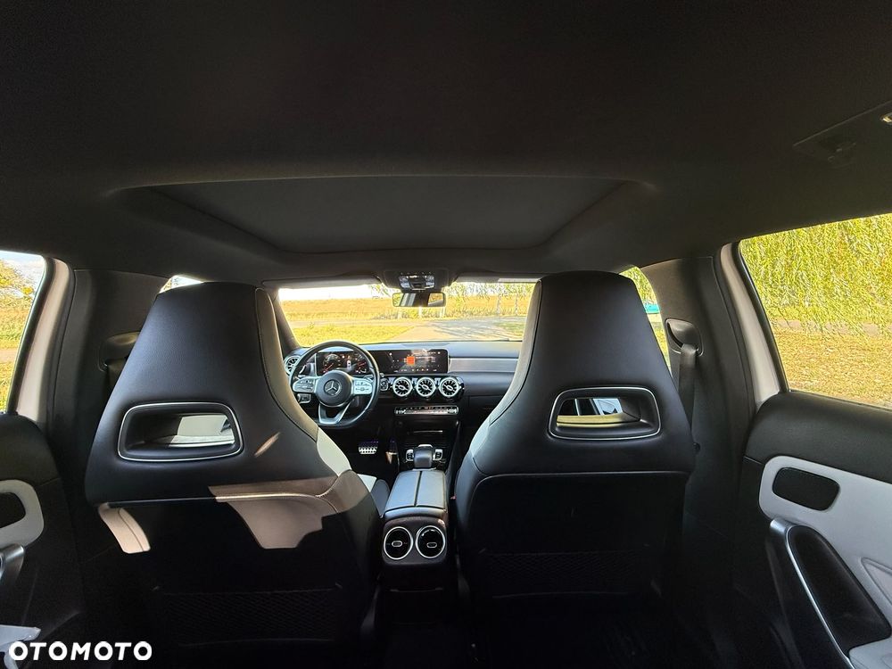 Mercedes-Benz Klasa A 220 4-Matic AMG Line 7G-DCT - 26