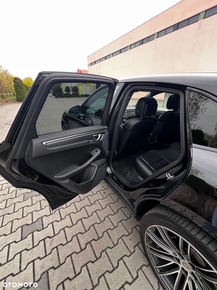 Porsche Macan T - 16