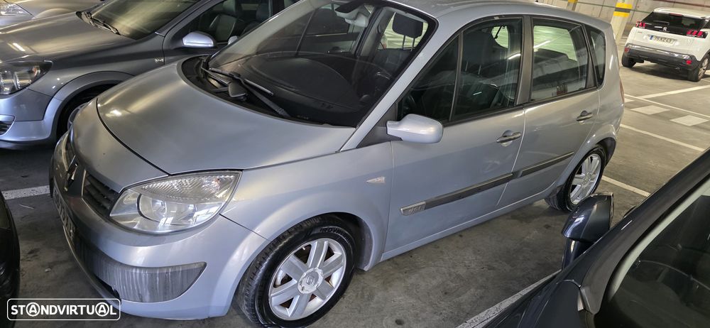 Renault Scénic 1.5 dCi Confort Dynamique - 1