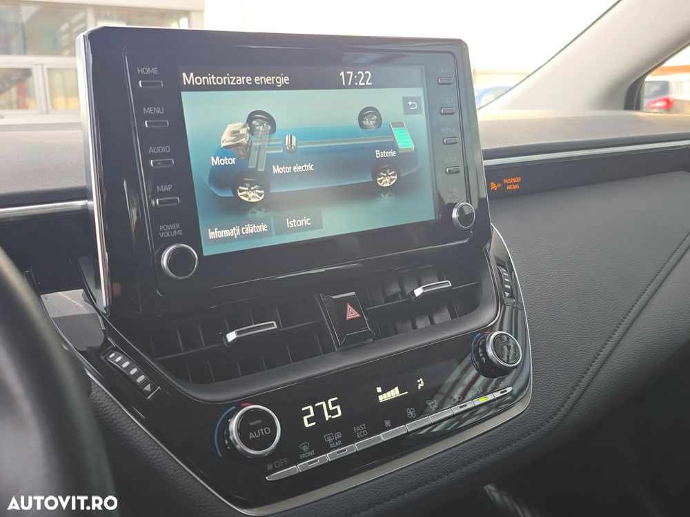 Toyota Corolla 1.8 HSD Business - 12