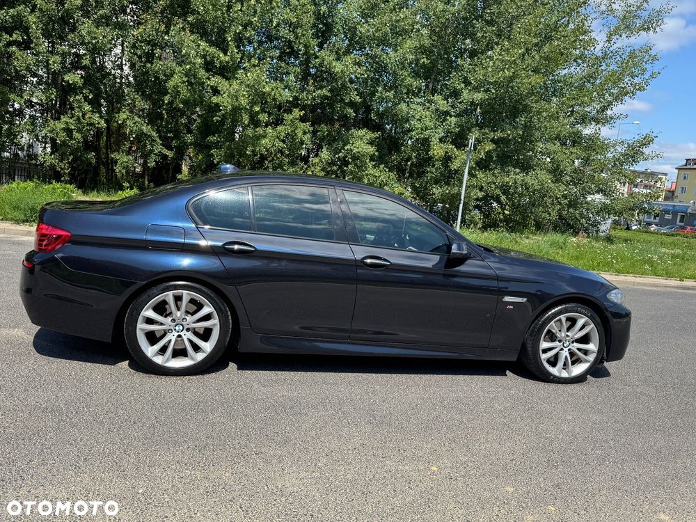 BMW Seria 5 525d xDrive - 4