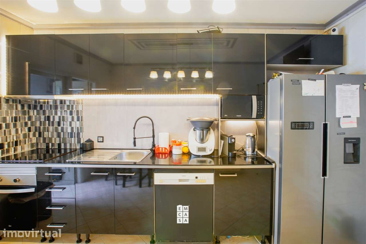 Apartamento T3 Venda em Vilar de Andorinho,Vila Nova de Gaia - Grande imagem: 3/36