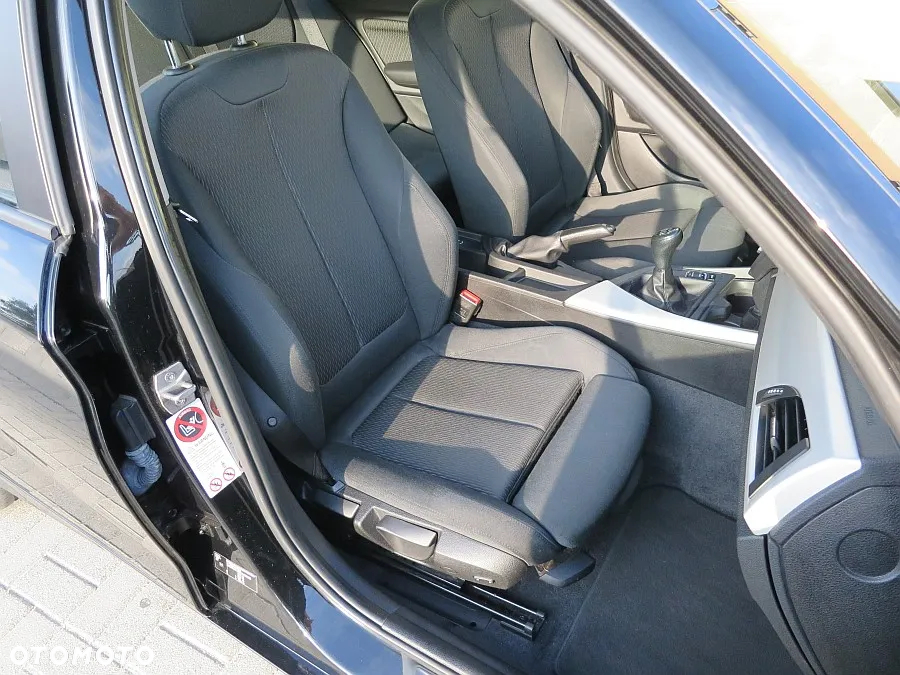 BMW Seria 1 118d - 30