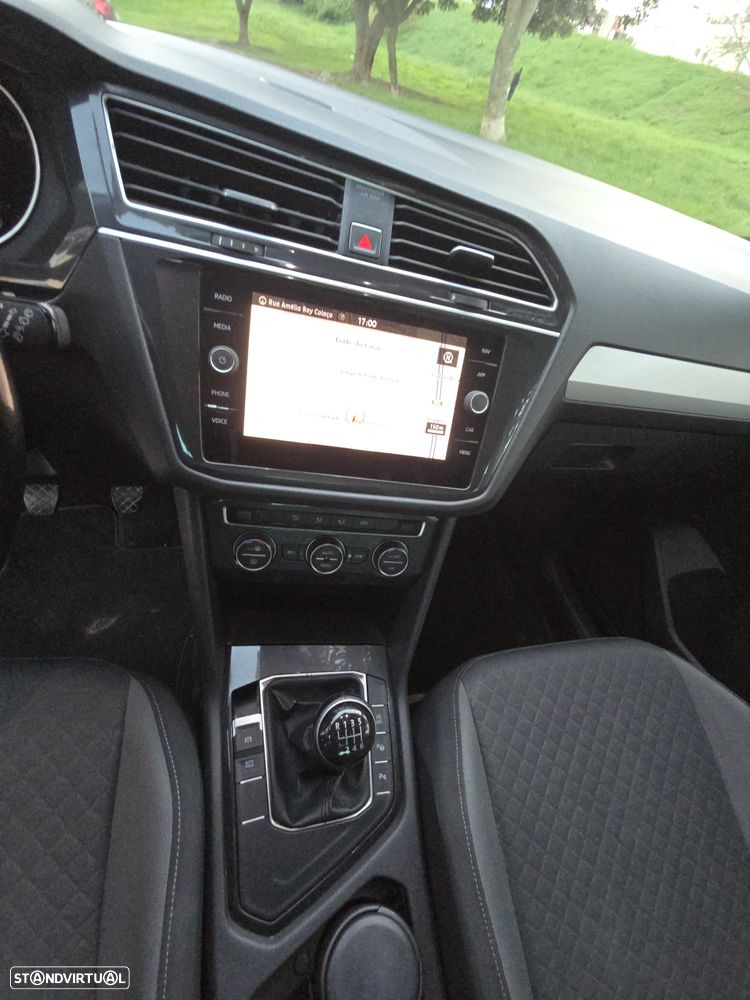 VW Tiguan 1.6 TDI Confortline - 21