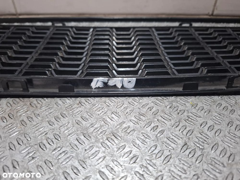 Kratka w zderzak przód BMW 5 F10 - F11 rok 2012 nr 7903894 - 3