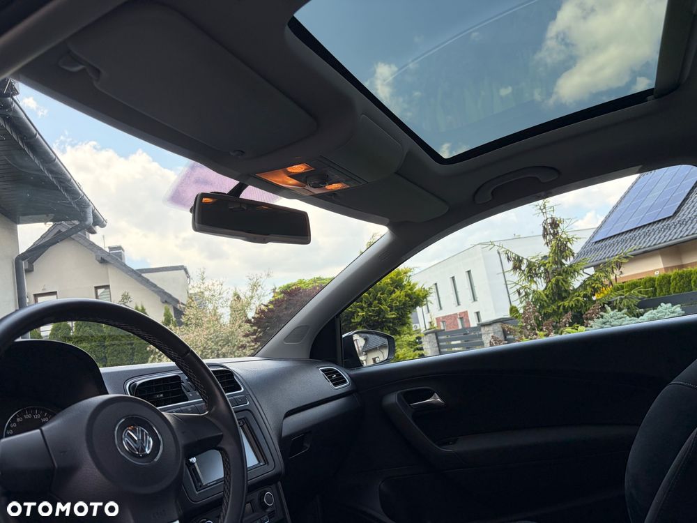 Volkswagen Polo 1.4 16V Trendline DSG - 6