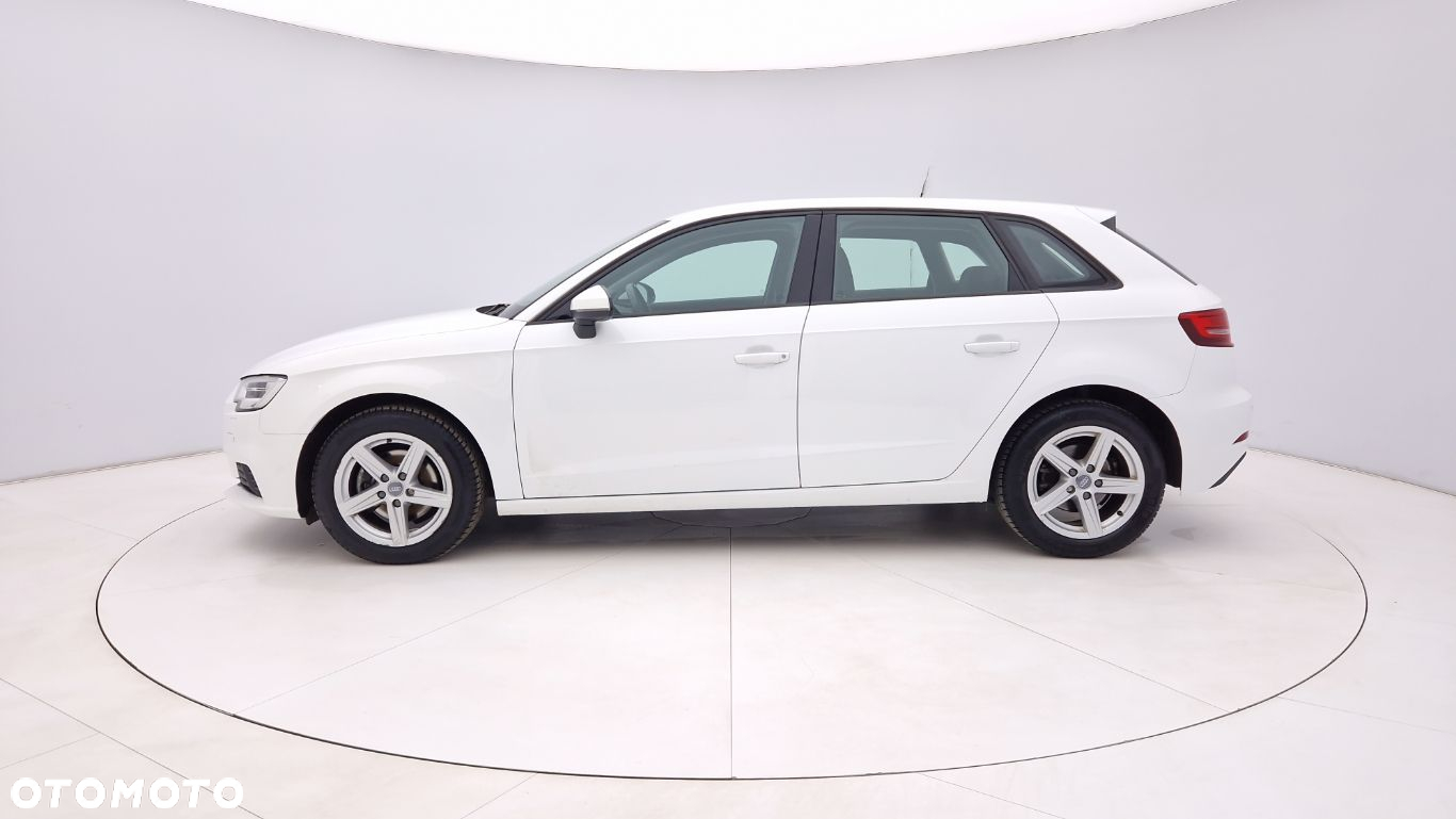 Audi A3 1.5 TFSI S tronic - 2