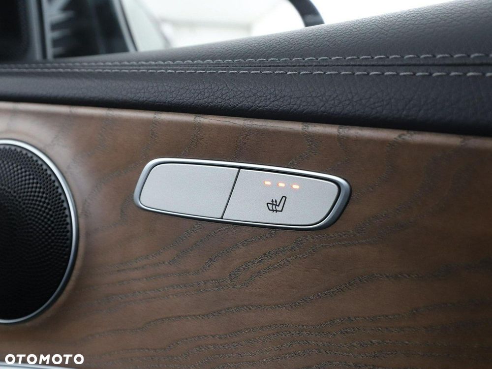 Mercedes-Benz Klasa E - 38