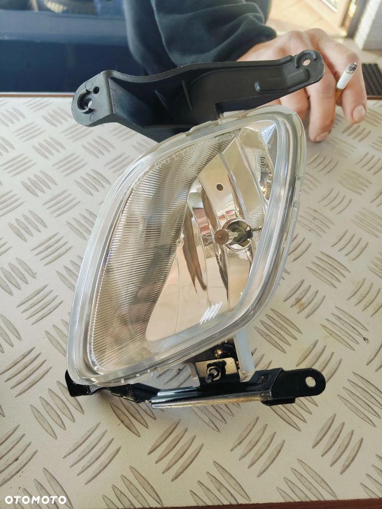 Kia Venga halogen lewy - 1