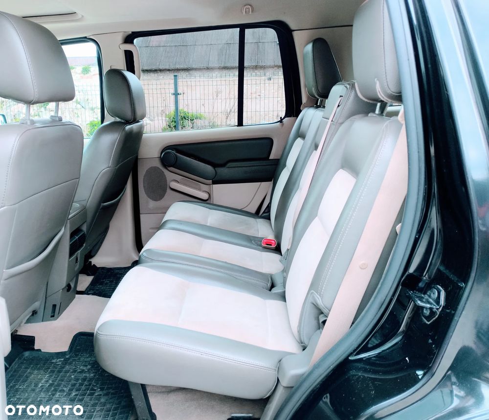 Ford Explorer 4.0 4WD - 8