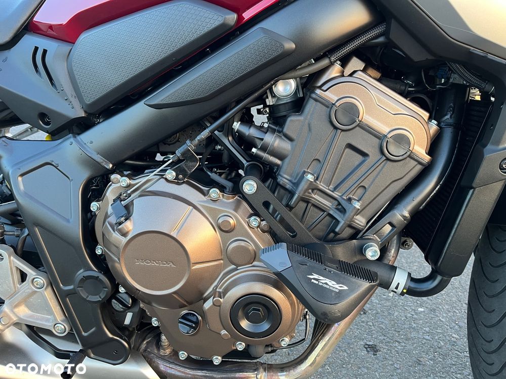 Honda CB - 16