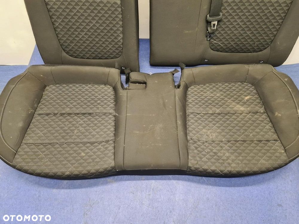KIA RIO IV HB KANAPA TYLNA - 2
