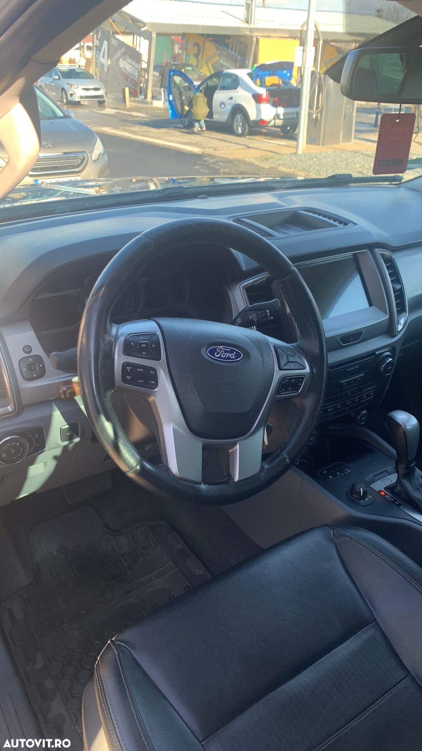 Ford Ranger - 12