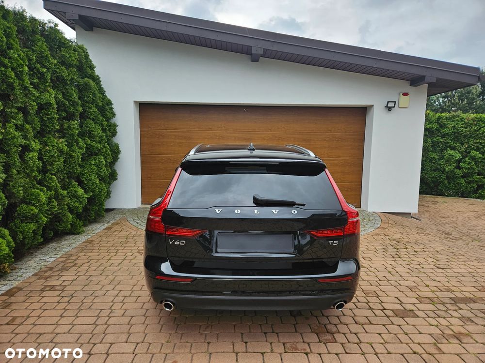 Volvo V60 T5 Geartronic Momentum Pro - 8