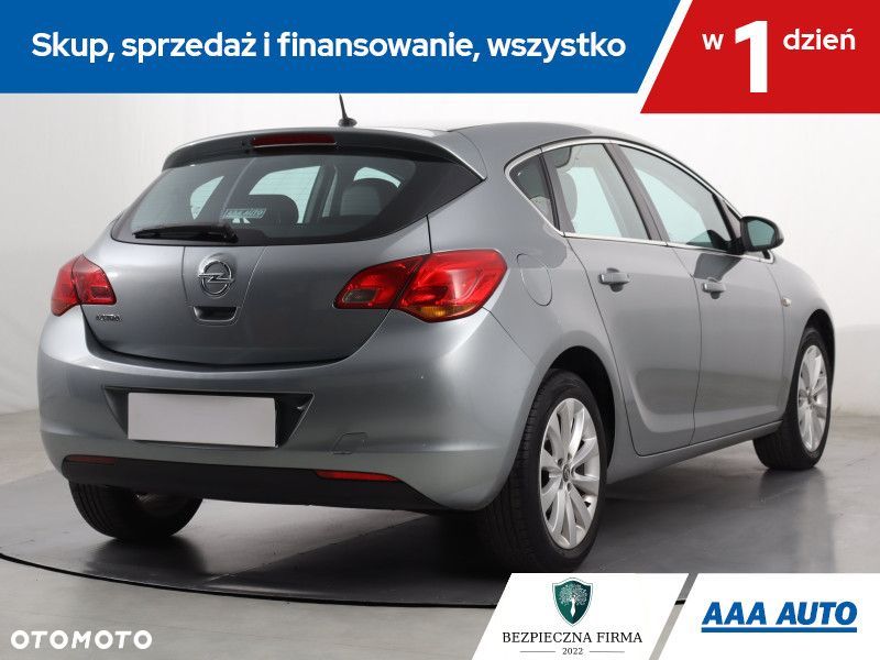 Opel Astra - 6