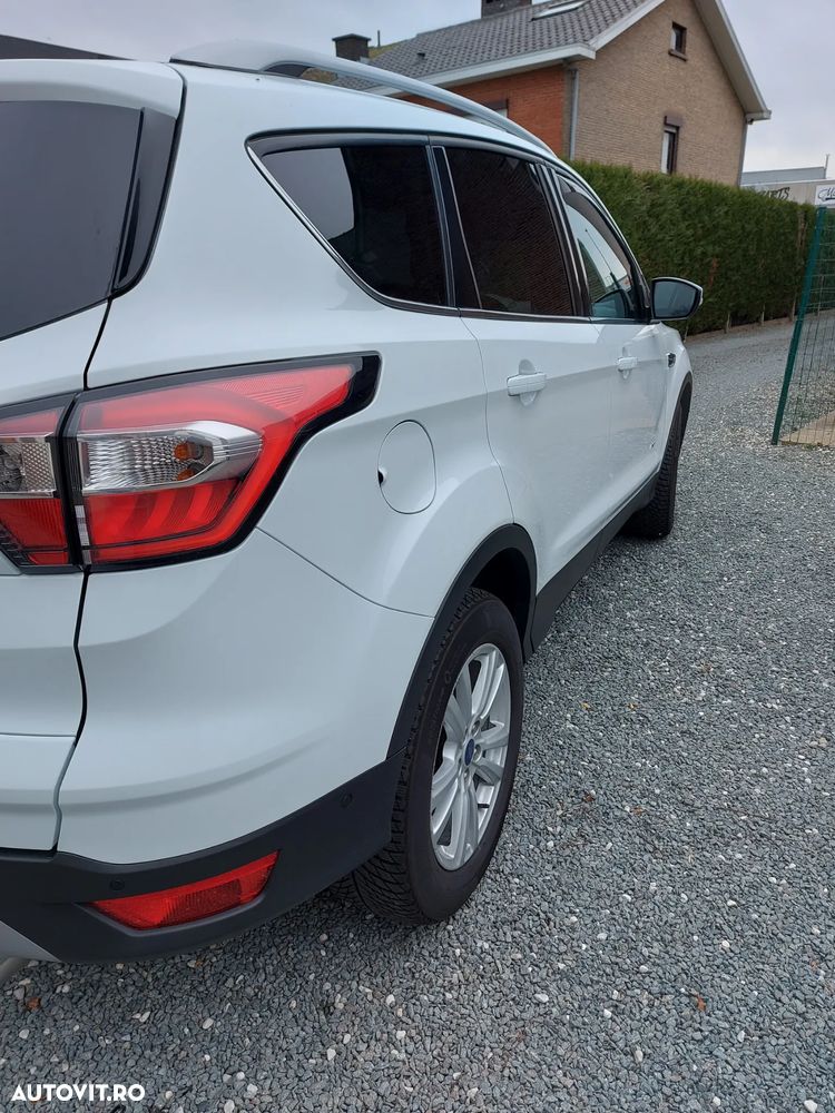 Ford Kuga 2.0 TDCi 4WD Titanium - 3