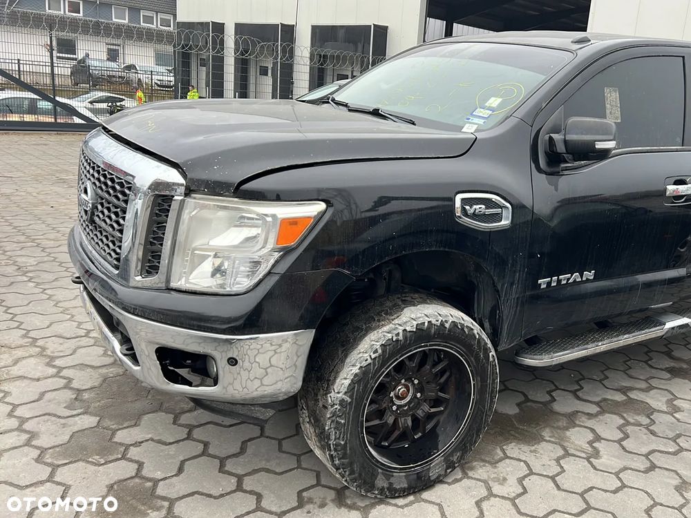 Nissan Titan - 9