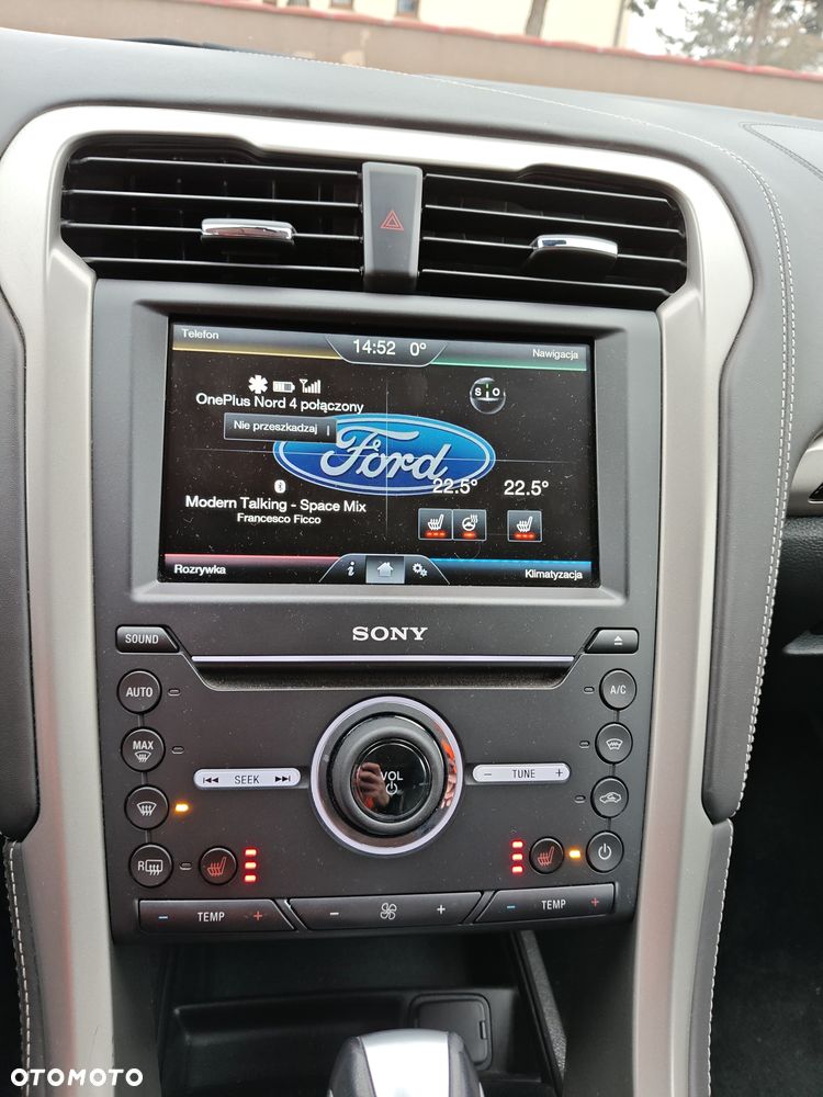 Ford Mondeo 2.0 EcoBoost STart-Stopp Autom Vignale - 19