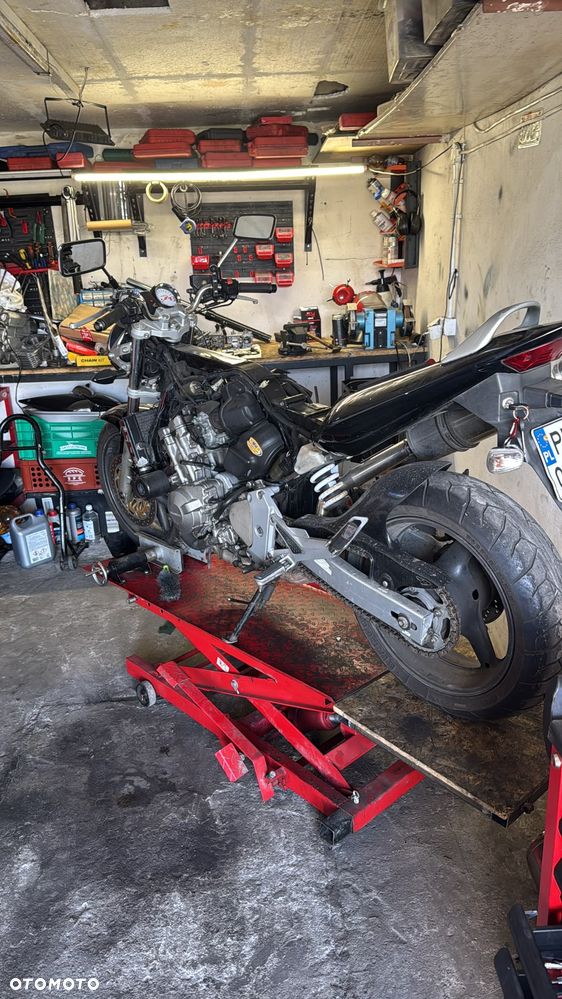 Honda CB - 4