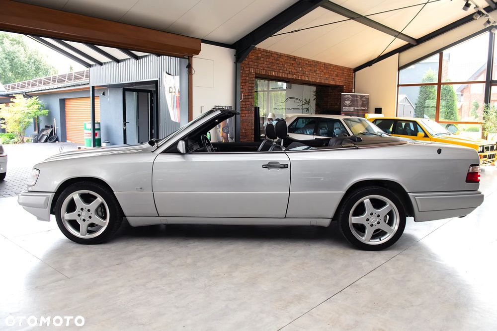 Mercedes-Benz Klasa E - 9