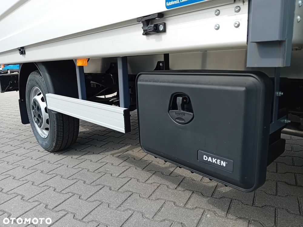Iveco Daily 35S16H 3.0 D 160KM DOKA podwozie brygadowe 7 - osób - 21