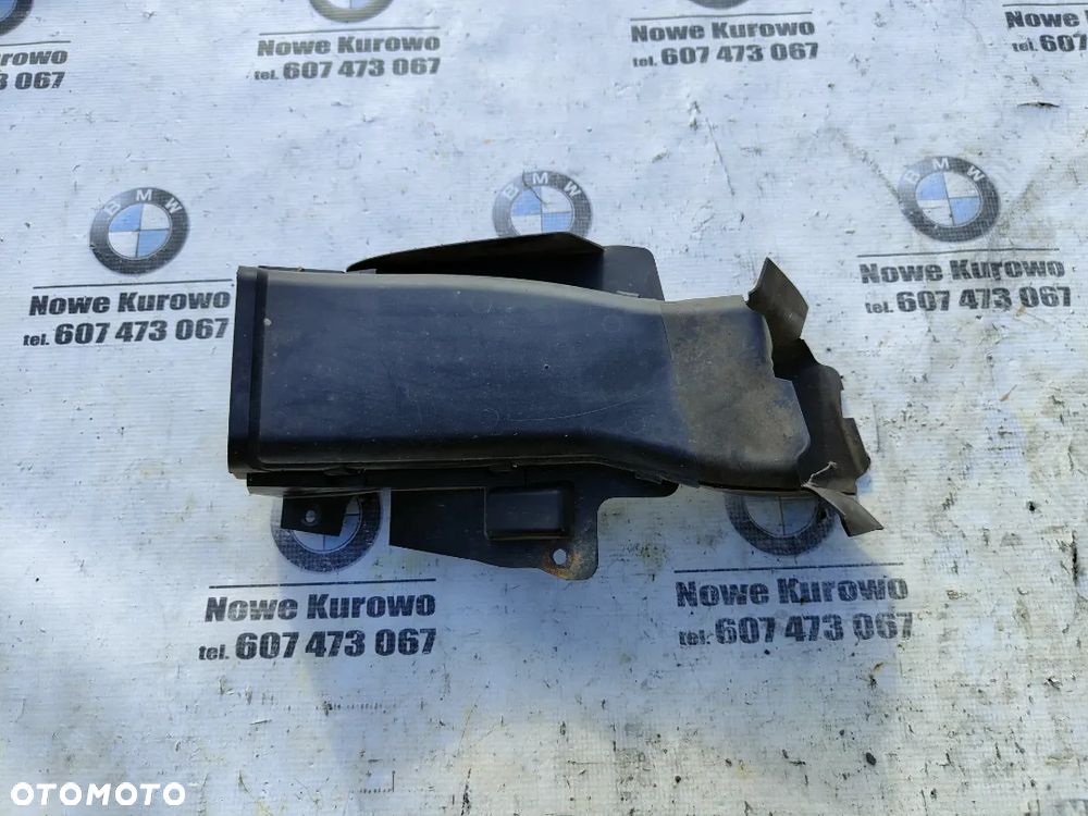 BMW E46 Wlot powietrza na tarczę L 8268375 - 4