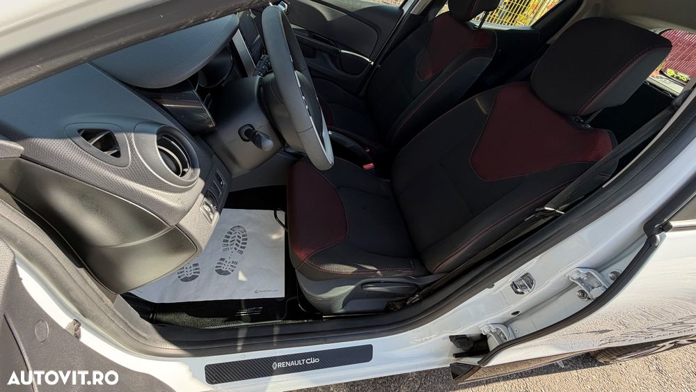 Renault Clio - 12