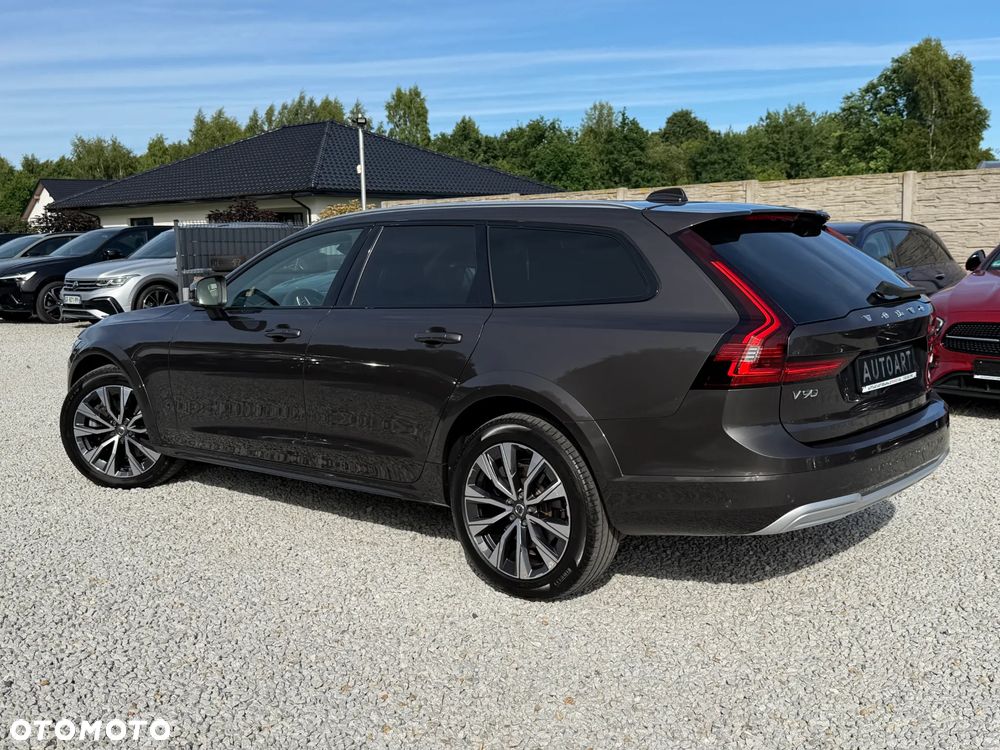Volvo V90 Cross Country B5 D AWD Ultimate - 8