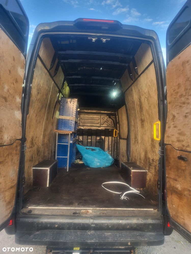 Iveco DAILY - 10