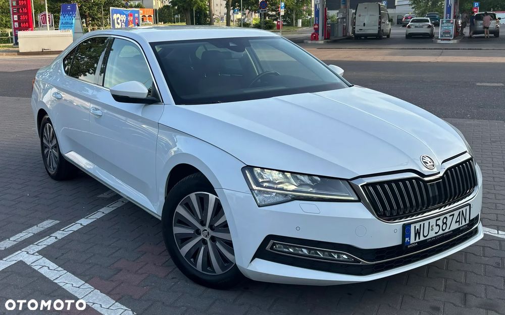 Skoda Superb 2.0 TDI SCR Style DSG - 3