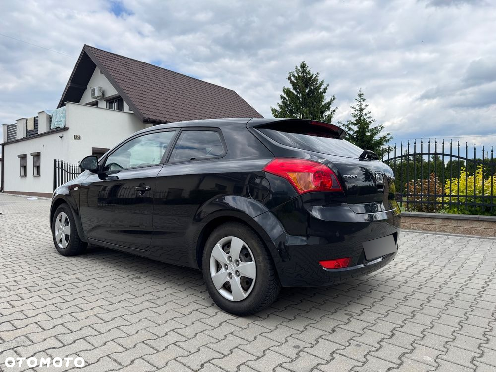 Kia Ceed 1.6 CRDi 90 Vision - 4