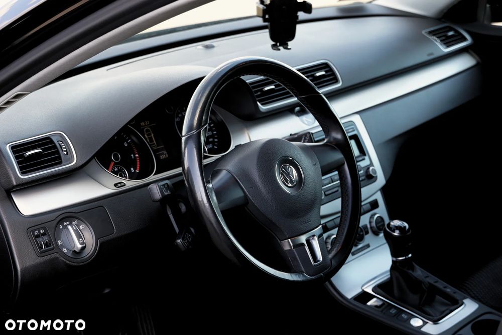 Volkswagen Passat 1.4 TSI Trendline - 12