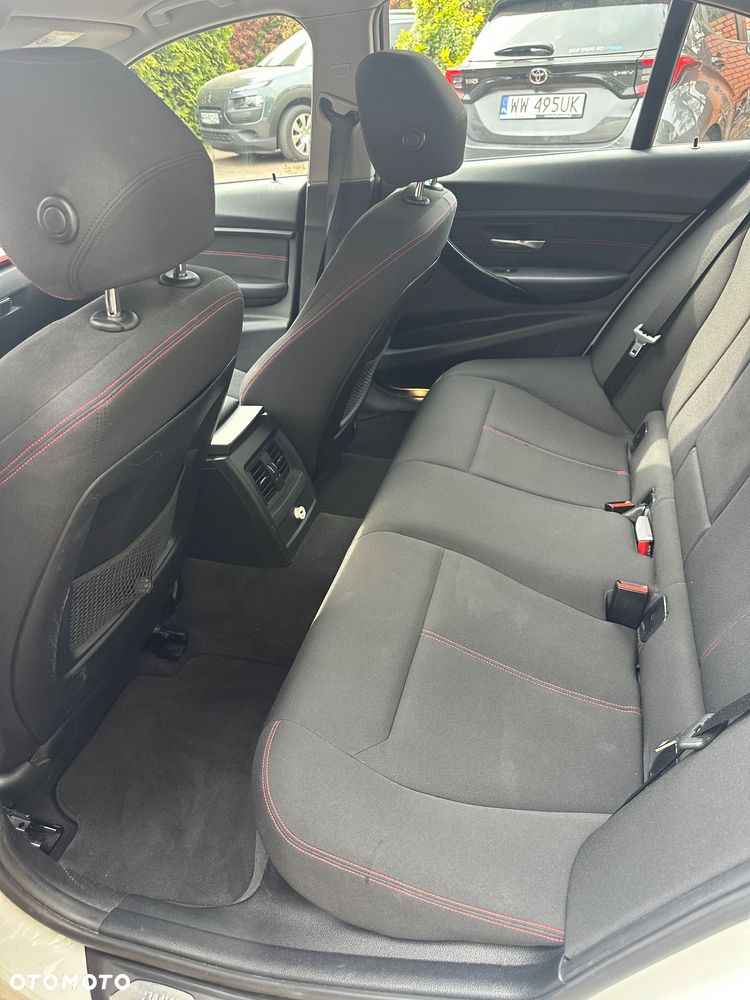 BMW Seria 3 - 12