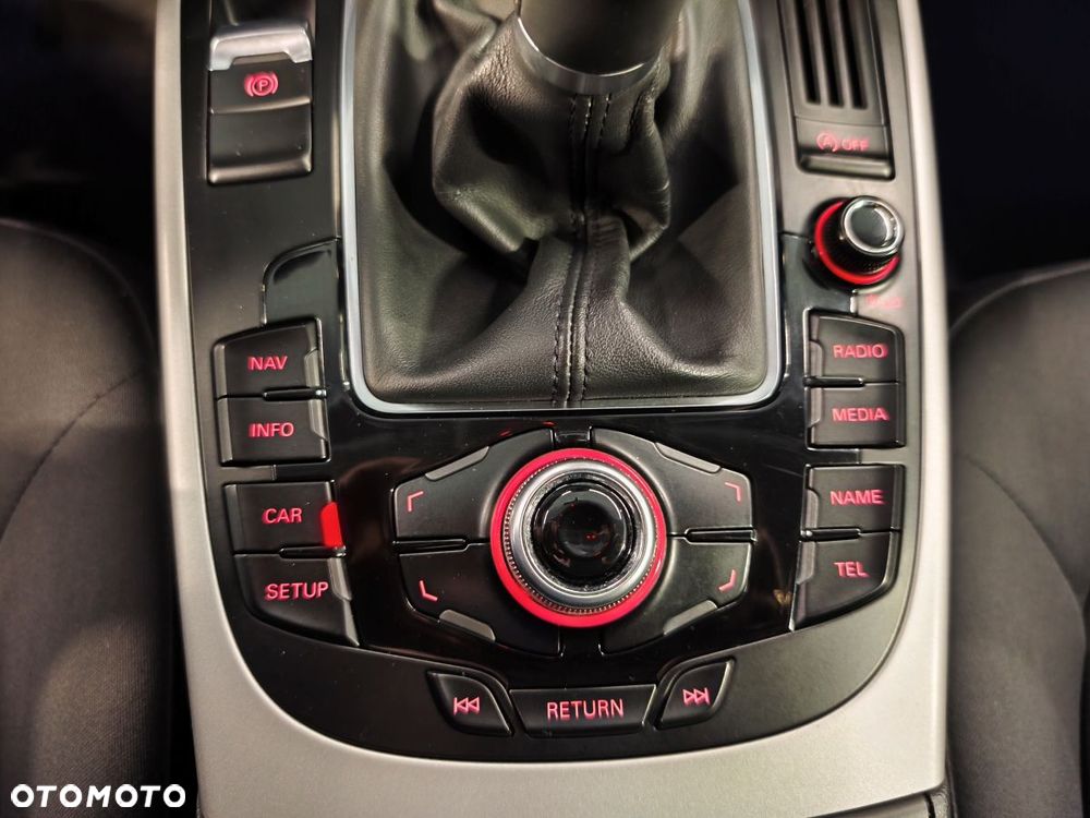 Audi A4 Avant - 11